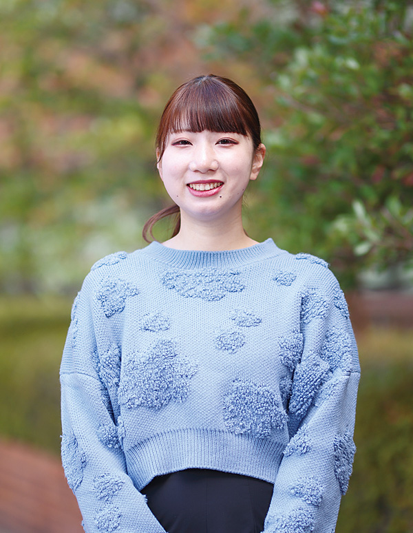 安武 春華